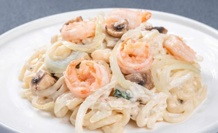 Creamy Sauce Seafood Pan Fried Udon