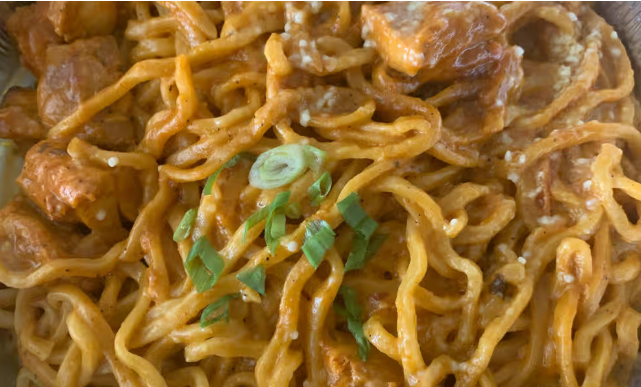 Creamy Garlic Chicken Noodles