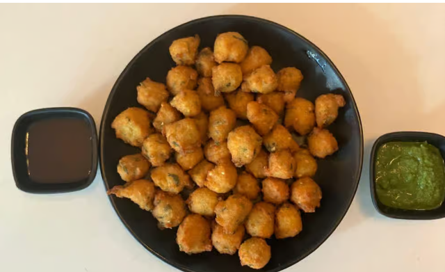 Moong Daal Pakoda