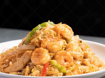 Thai Style Fried Rice Noodle