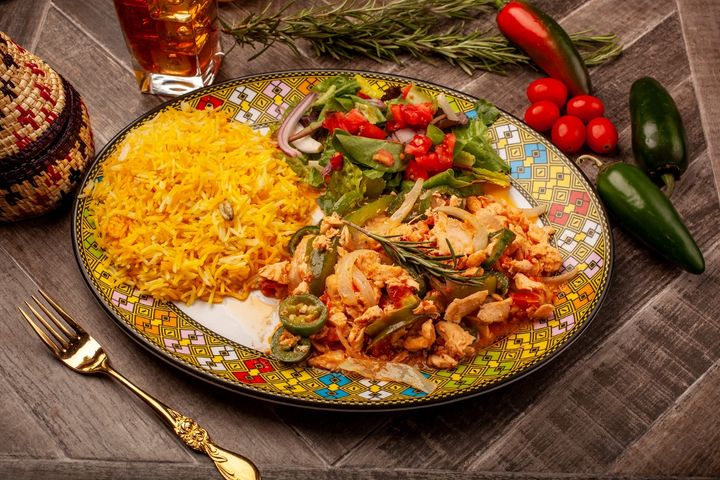 Ethiopian Essence Package (Green Salad, Dorho Kantisha, Zigni-Kei wot, Birsin, Yemisir wot)