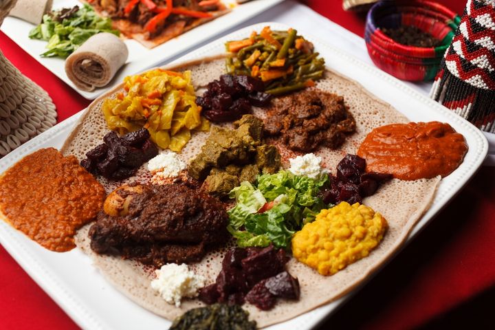 Habesha Comfort Feast Package (Green Salad, Dorho Kantisha, Zigni- Kei Wot, Engudal, Hamli Gomen)